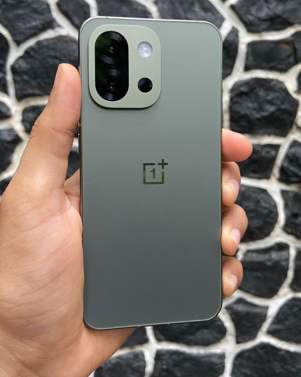 OnePlus 13s Review