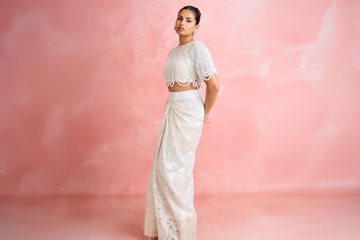 Aashna Hegde Serves Modern Elegance In An All-White Saree Look