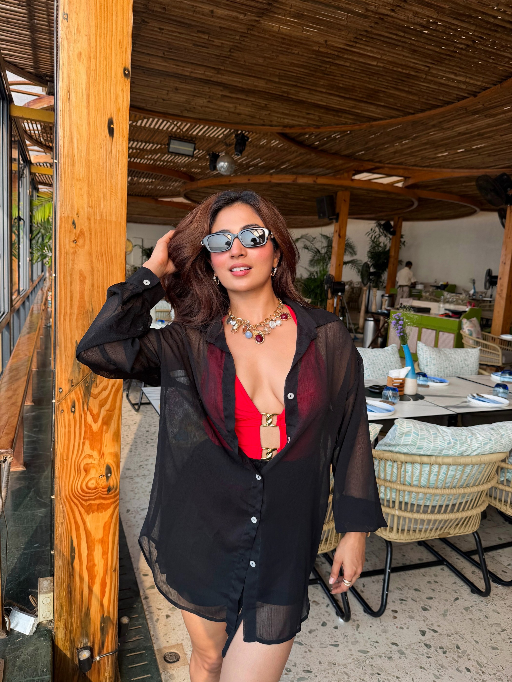 Shreya Kalra Looks Stunning In A Chic Beachwear Look