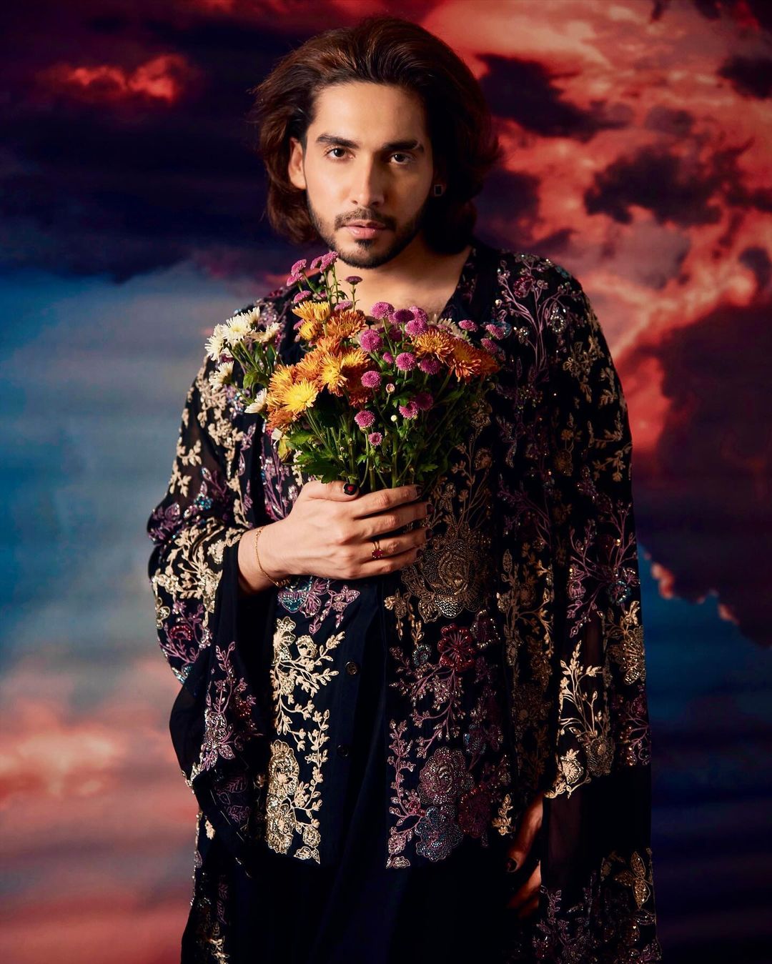 Siddharth Batra: A Floral Symphony of Regal Style and Long Hair Vibes; Check Out Pictures 