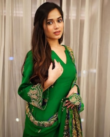 Jannat Zubair Stuns in a Majestic Green Embroidered Salwar