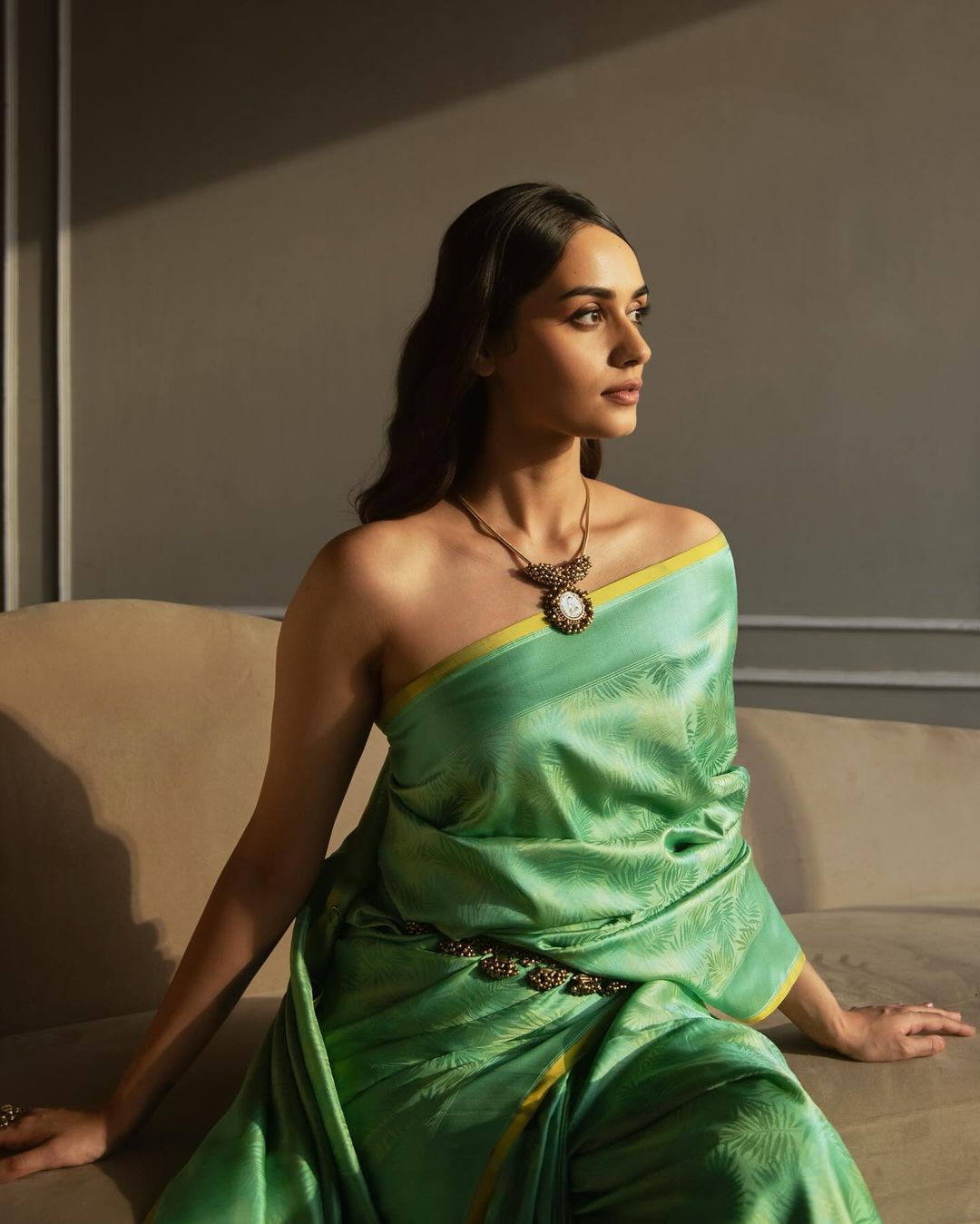 Manushi Chhillar Slays Blouseless Saree Look; See Pictures