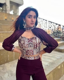 Ashnoor Kaur In Crop Top And Palazzo Pants Make A Strong Case For Ethnic Wear