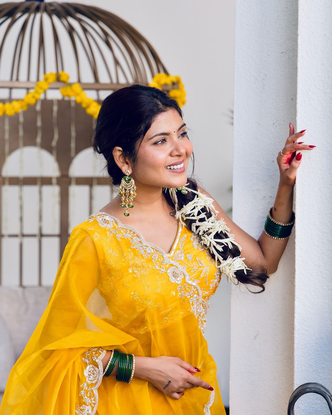 Niharika Jain's Must-Have Drapes for This Festive Season