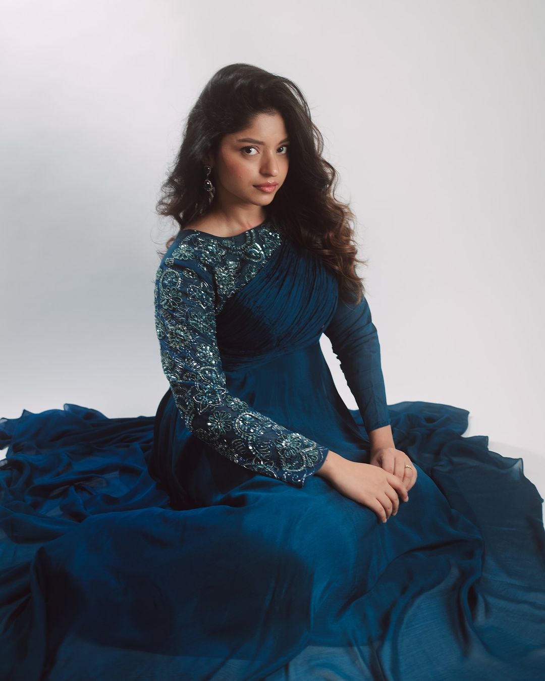 Alfiya Karim Khan Dropping Princess Vibes in Teal Gown