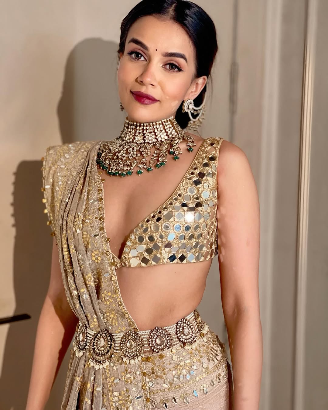 Komal Pandey Looks Like A Golden Goddess In An Embellished Gold Lehenga