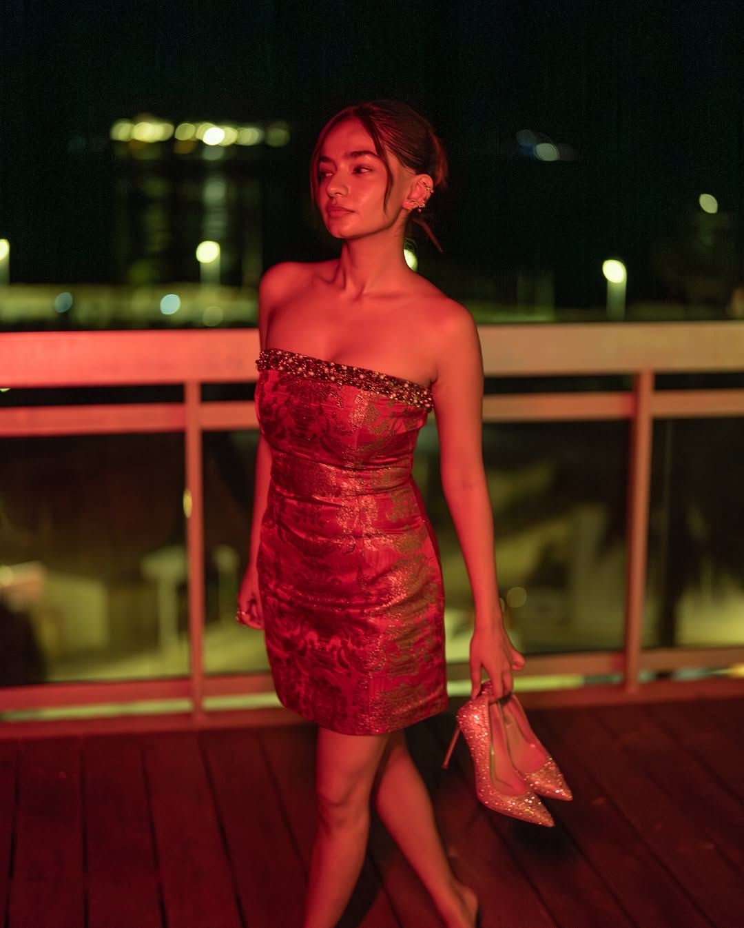 Anushka Sen Turns Up the Heat in Strapless Chic