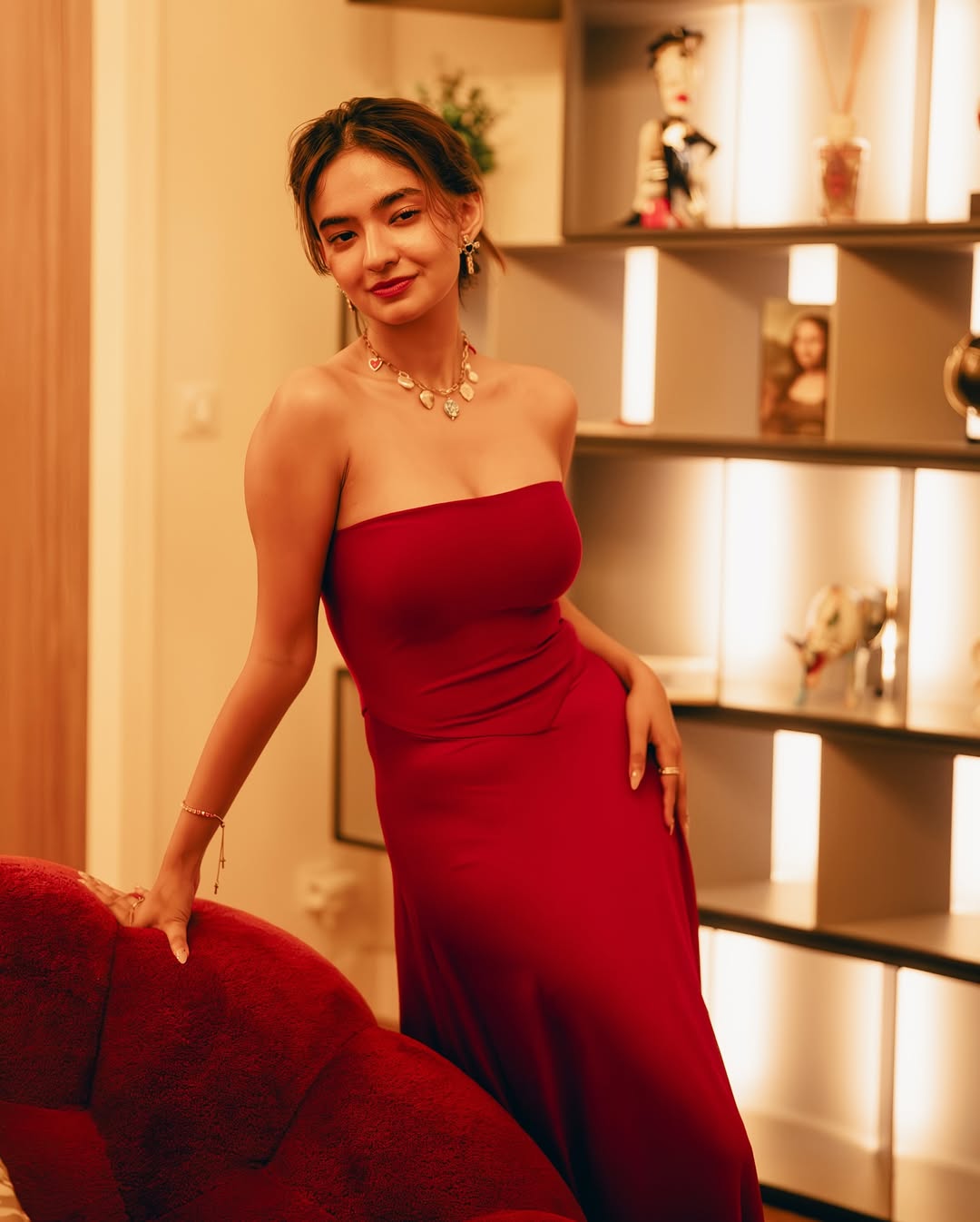Anushka Sen’s Stunning Scarlet Look