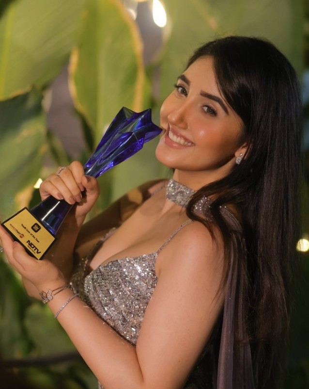 WhosNext 2025: Ashnoor Kaur Shines as Youth Icon of the Year