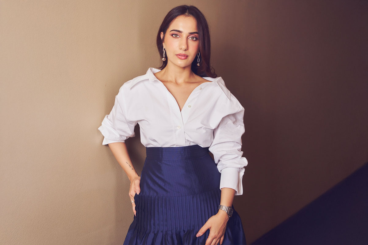 Kusha Kapila Brings Peak Navy?skirt Drama