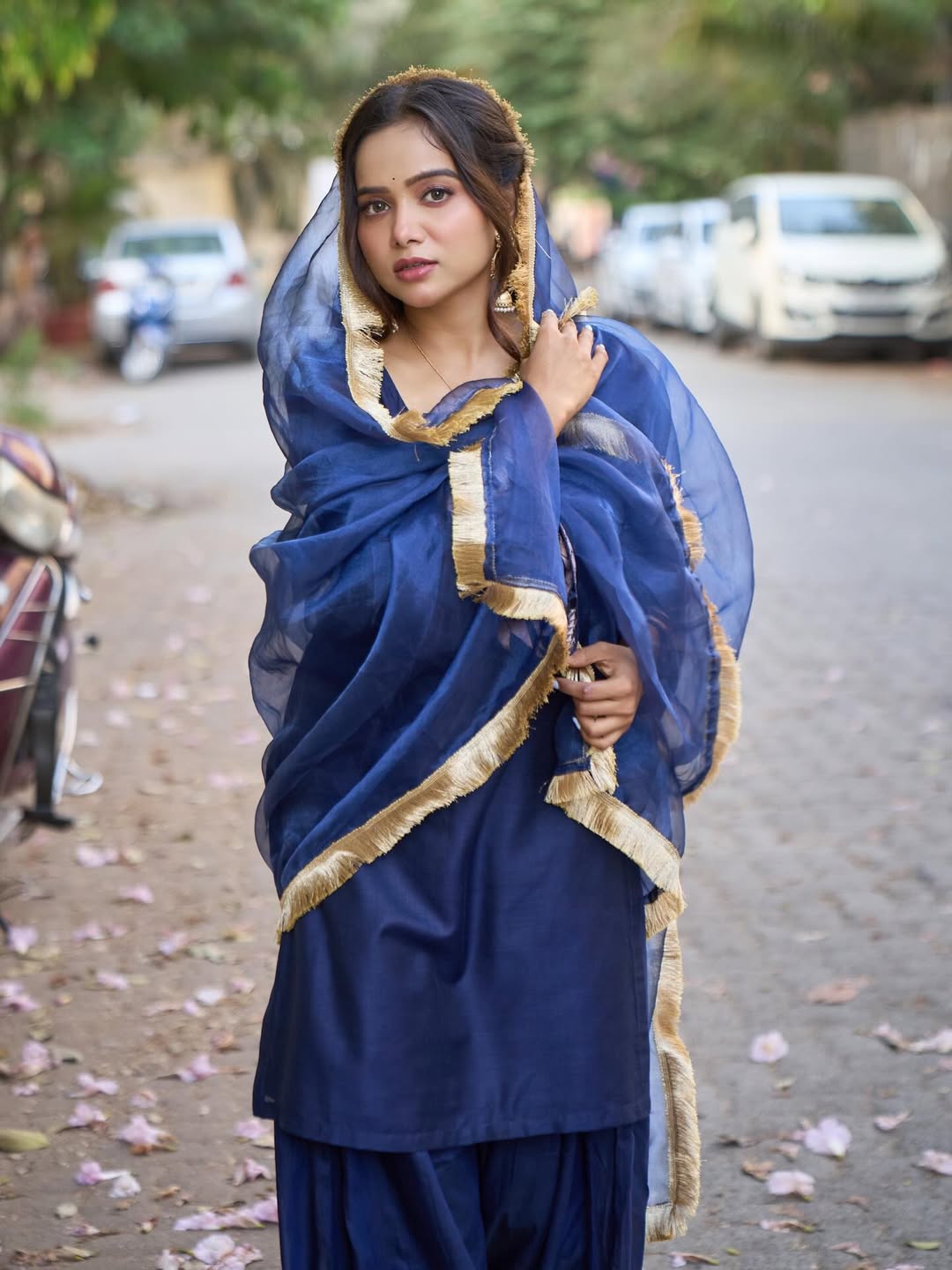 Manisha Rani Rocks This Classic Patiala Look