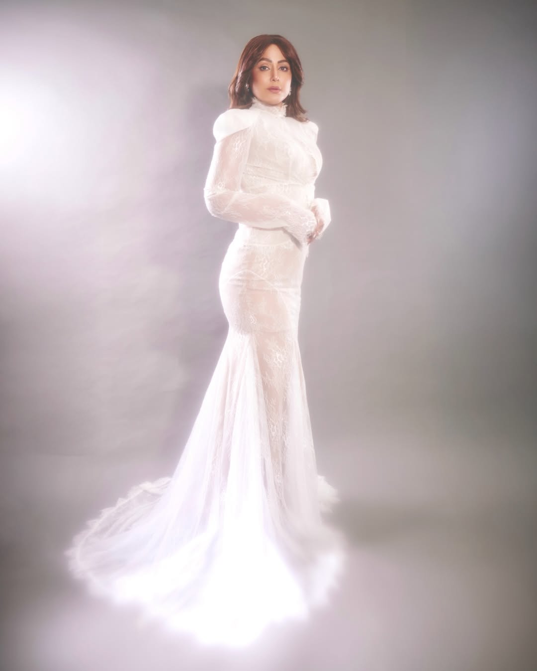 Hina Khan&rsquo;s Elegant White Gown Look