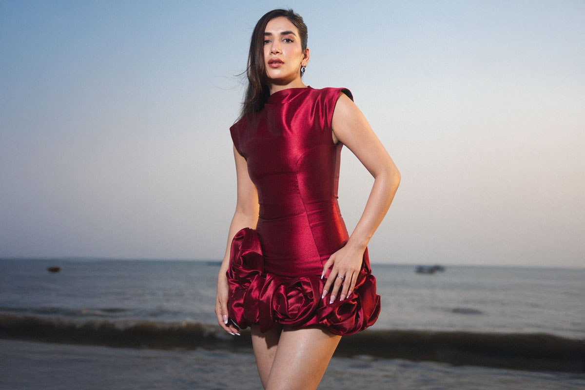 Parul Gulati Looks Gorgeous in Stylish Red Outfit