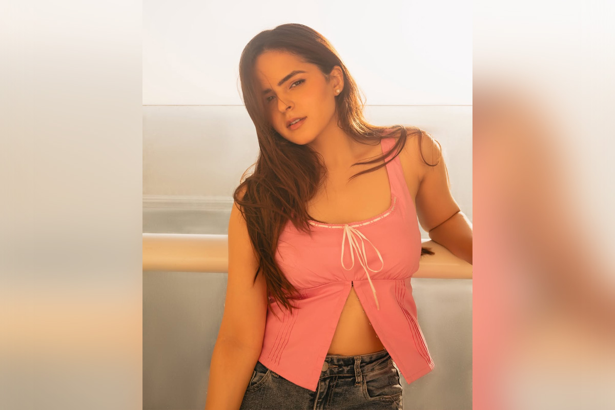 Palak Sindhwani Sets Major Casual Fashion Goals