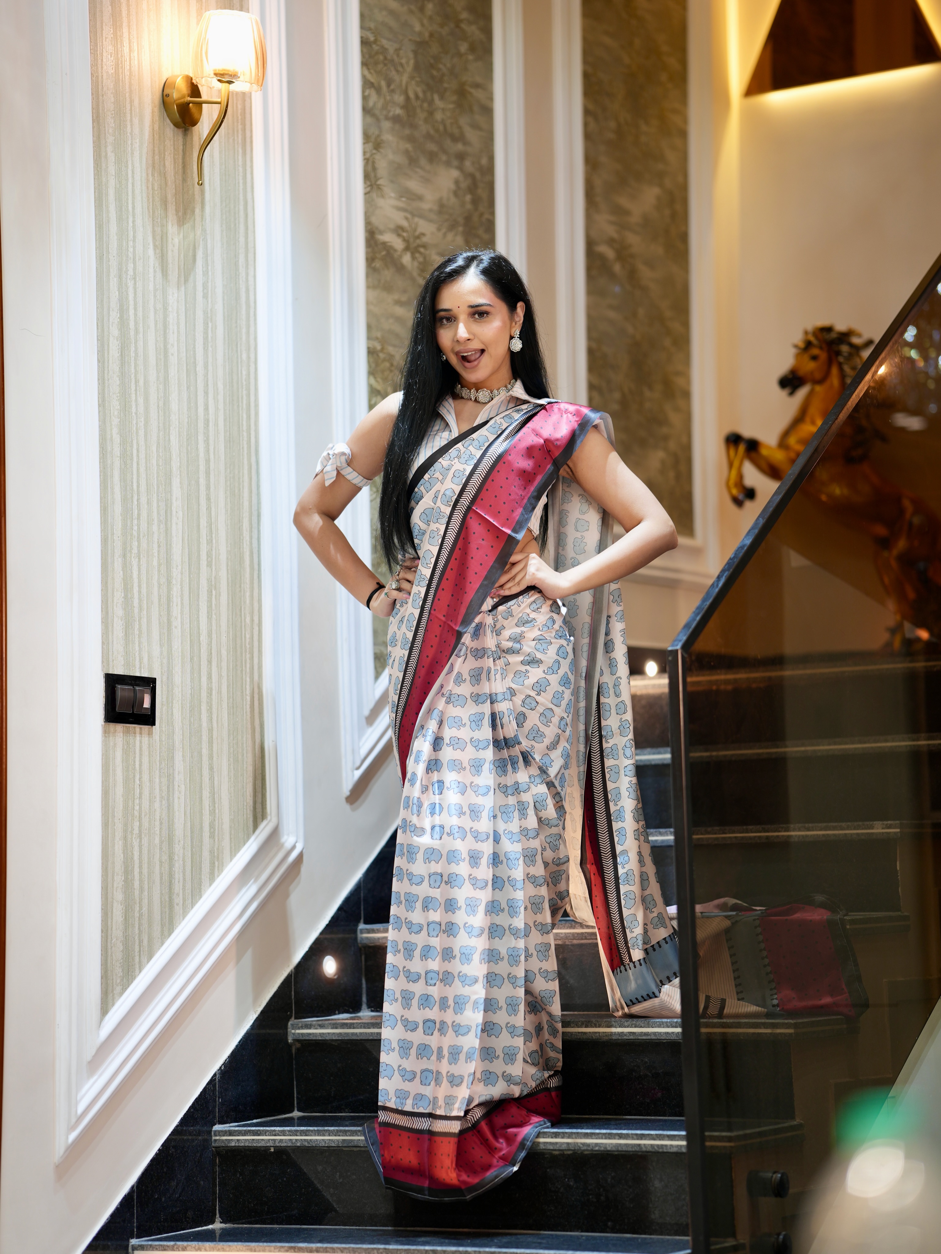 Tanya Mittal rounds off the look with poise and elegance, serving major ethnic fashion inspiration.