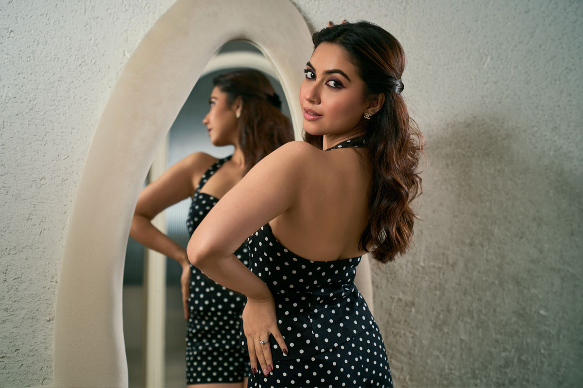 Reem Shaikh Turns Heads in a Chic Polka Dot Dress