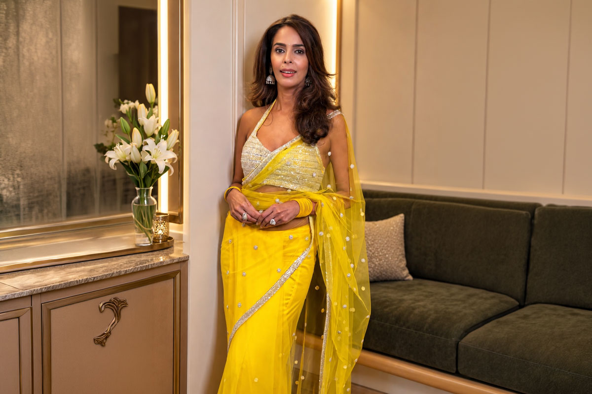 Mallika Sherawat Sets Social Media Ablaze with Ethnic Glam