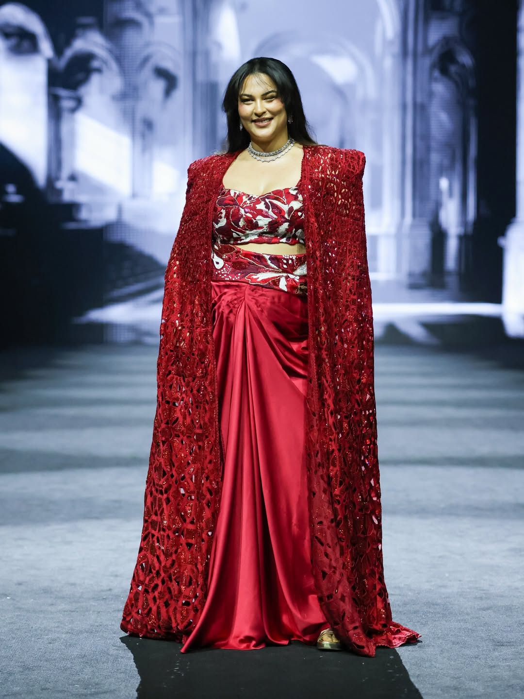 Sakshi Sindwani owns the look with a heavy cutwork cape that adds structure, texture, and pure couture energy.