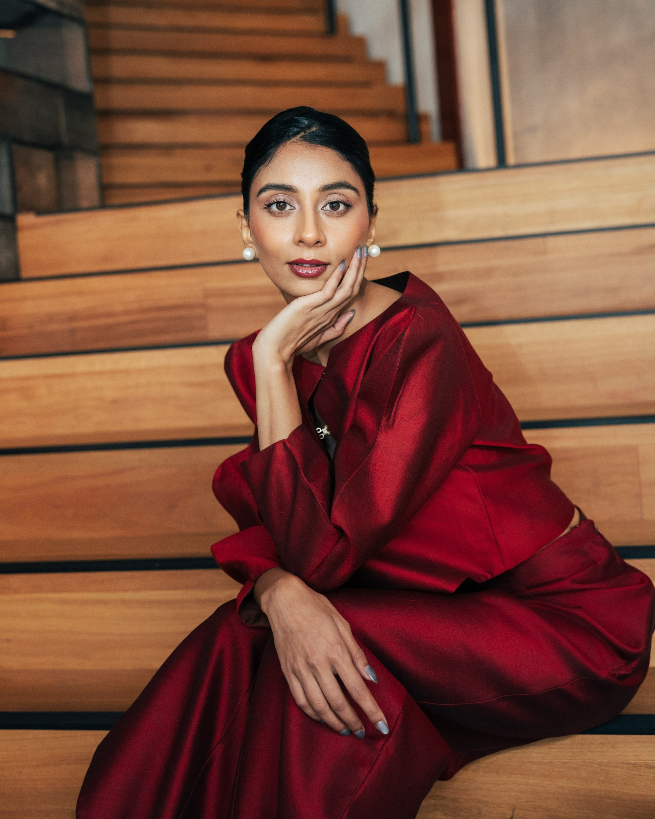 Dolly Singh proves that experimenting with structure and volume can result in a look that's both bold and effortlessly sophisticated.
